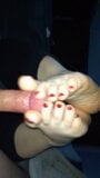 Footjob and Cumshot on feet snapshot 4