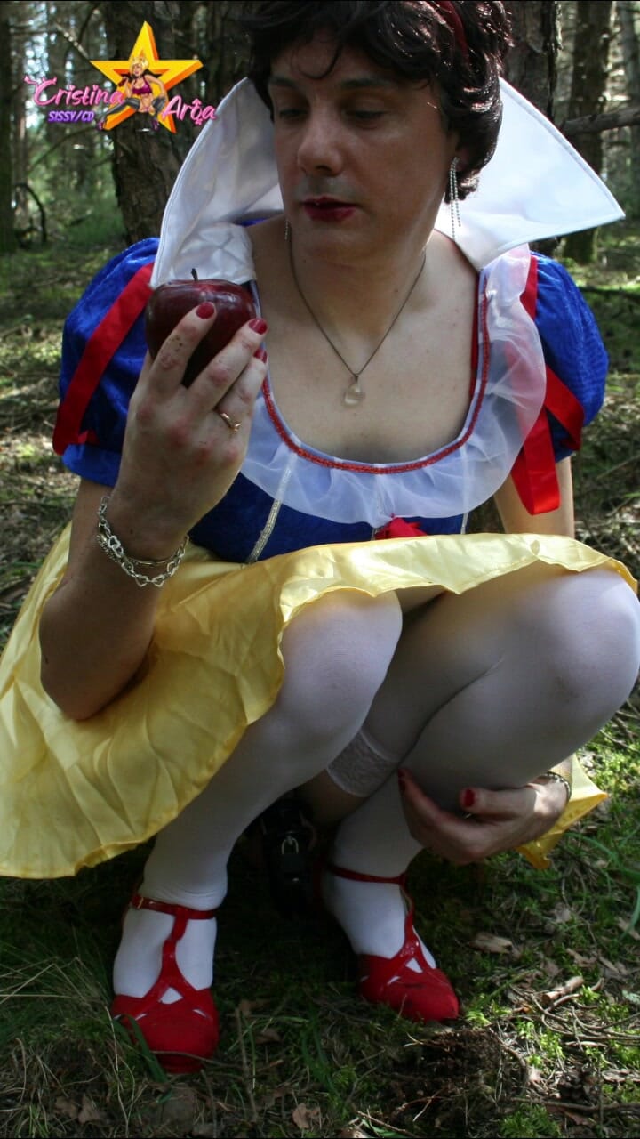 Moments: Sissy Snow White exposed in the forest snapshot 1