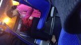 Douce fille espagnole dans le bus snapshot 2