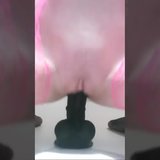 Rakaman dekat mengongkek pepek miang dengan dildo snapshot 6