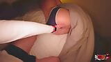 Große vollbusige MILF fickt Stiefsohns Schwanz und nimmt eine Ladung auf ihre Muschi snapshot 4