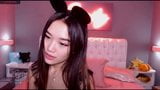 Jolie modèle de webcam d'anime, chatte asiatique, seins nus, Japon snapshot 4