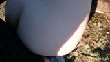 Sex auf einer Wanderung - Blowjob und Doggystyle über dem Wald snapshot 14