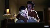 Twinkpop - Paul Walker giải thích cho luật sư của mình cách anh ấy làm cho Bruno Bernal xuất tinh trên ngực của mình snapshot 4