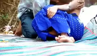 Rus porno filmida jinsiy orgiya