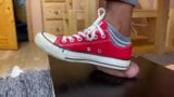 Aplastamiento de bolas con mandriles converse rojos snapshot 4