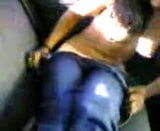 Garota indiana tirando a roupa e dedilhando buceta no carro snapshot 3