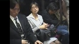 Japonnaise chaude dans le bus snapshot 1