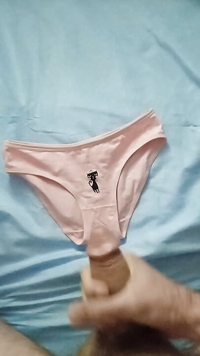 PANTY FETISH - MY EX GIRLFRIEND'S PANTIES - SOLO MASTURBATION