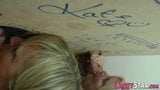 La abuela puta chupa gloryhole dick snapshot 8