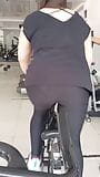 I met my neighbor at the gym, she shows me her camel toe and invites me home. snapshot 1