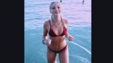 Jordyn Jones - пляжная крошка snapshot 5