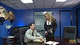 美丽的大奶子金发熟女让她的老板在办公室里操她 snapshot 2