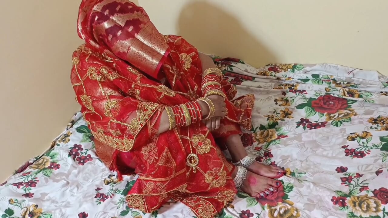 Vivah ki vyavastha ki. bhartiy shadi ki rat, navvivahit jore ka ghar ka bana vidiyo