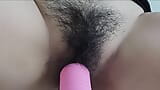 Intensive Vibrator-Masturbation eines Mädchens im Cheongsam snapshot 2