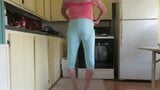 Crossdresser in tight leggings snapshot 5