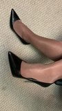 Pantyhose closeup! snapshot 1