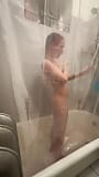 Je regarde mon petit demi-cous sous la douche snapshot 15