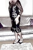 Britische TV-Schlampe nottstvslut in atemberaubendem ultra glänzendem, heißem schwarzem, figurbetontem PVC-Kleid. snapshot 6