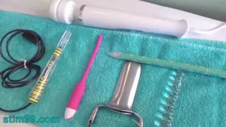 Kamera endoskopi ke lubang intip, lubang kencing wanita bermain ...