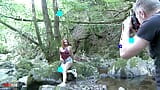 Sessione fotografica sexy con la bellissima spagnola Yuno love chi finisce per essere scopata nel fiume snapshot 1