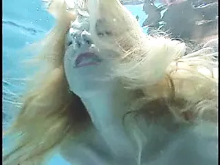 Free watch & Download SEX UNDERWATER-Googles