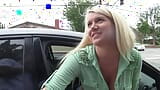 Blonde layla price verführt einen glückspilz auf der straße für harten sex in beiden löchern snapshot 2