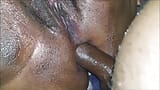 Une BBW noire reçoit une bite noire dans le cul et un énorme creampie anal snapshot 19