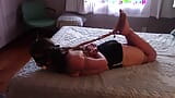 Linzy19 im hogtie, eng - bondage-kampf snapshot 3