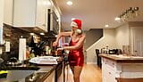 Danielle Dubonnet - 65-летняя милфа готовит в тугом красном платье и на каблуках snapshot 15