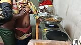 Vacker bystig indisk styvsyster knullad av sin yngre bror i doggystyle - hindi ljud snapshot 13