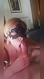 Hotblondygirl da mamada en primer plano de rodillas - semen en la boca, facial snapshot 13