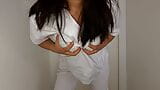 Haben Sie je eine sexy Krankenschwester wie diese gesehen? snapshot 2