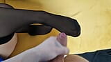 Pantyhose handjob cumshot on stockings feet snapshot 8