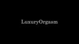 Studentin will schnelleren Orgasmus in Muschi - Luxuryorgasm snapshot 1
