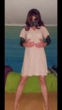 स्कूल ड्रेस क्लिप के साथ चिपचिपा गन्दा कम पर जांघ snapshot 3