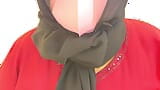 Cazzo una suocera musulmana paffuta con indosso un burqa rosso e Hijab (Parte 2) snapshot 2