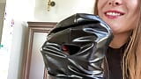 Entdecke Deine Dunkle Seite mit der Wetlook BDSM-Kopfmaske von Steeltoyz mit Cruel Reell snapshot 3