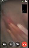 メッセンジャーコールで彼女のマンコを指マンするラティーナ snapshot 7
