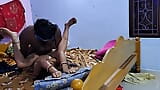 Indiancă bhabhi și indian devar futute într-un videoclip porno indian snapshot 14