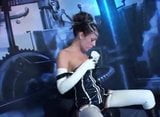 Ragazza bruna in lattice che gioca con dildo e scopata interrazziale snapshot 3