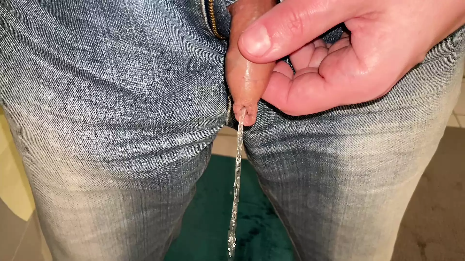 small cock pissing 