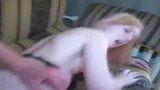 La blonde nastya aux seins roses se rase la chatte et baise snapshot 4