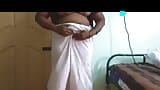 Une vraie bhabhi indienne se masturbe snapshot 11