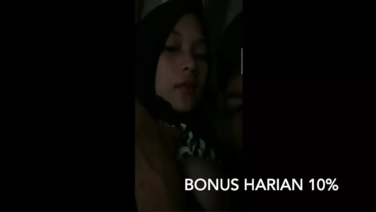 Sex Kenyot Susu - jilbab hitam keenakan di kenyot susunya | xHamster