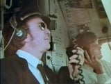 Affaire in de lucht (1970) snapshot 5