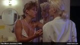 Sherilyn Fenn și Kristy McNichol frontal nud și sex sălbatic snapshot 7