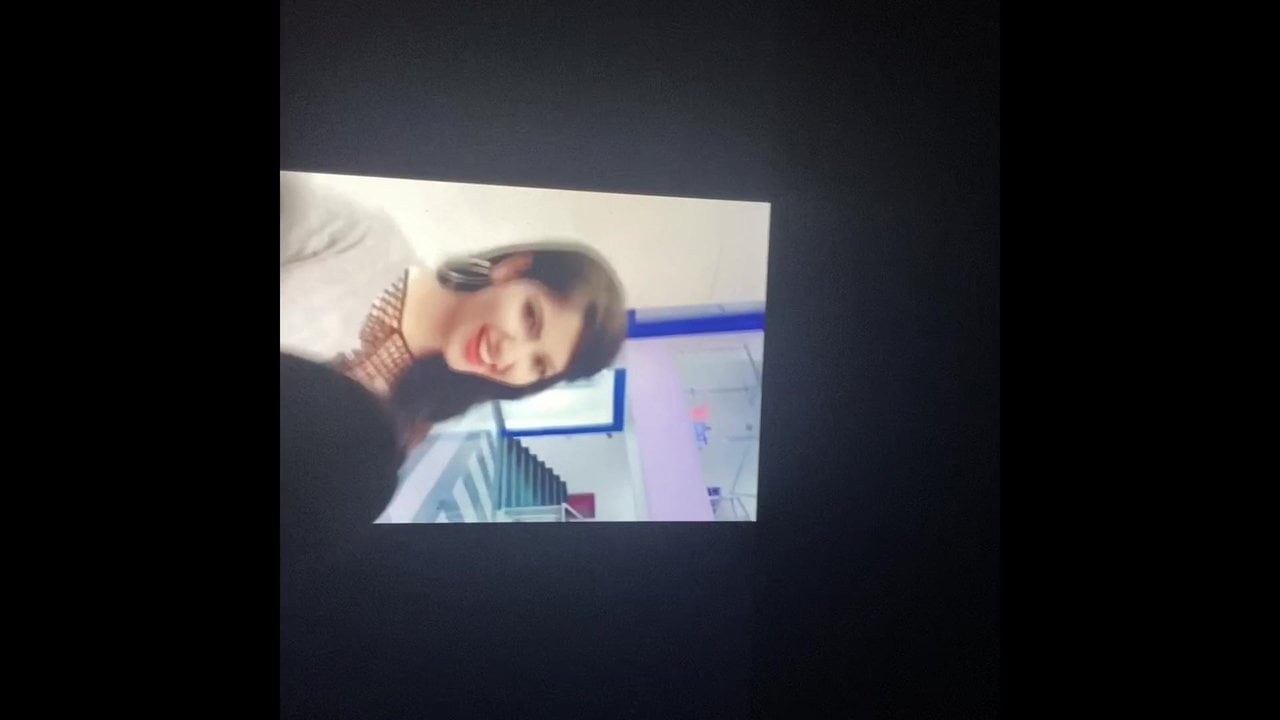 Tiktok-Star Angel Rai kommt mit Tribut