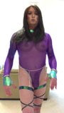 Doorzichtige paarse bodysuit met beenwraps snapshot 1