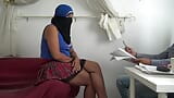 Hijab árabe adolescente falhou em seu exame de educação sexual snapshot 3